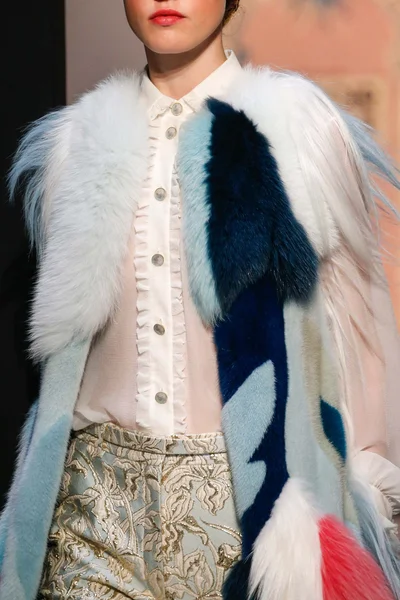 Look 44